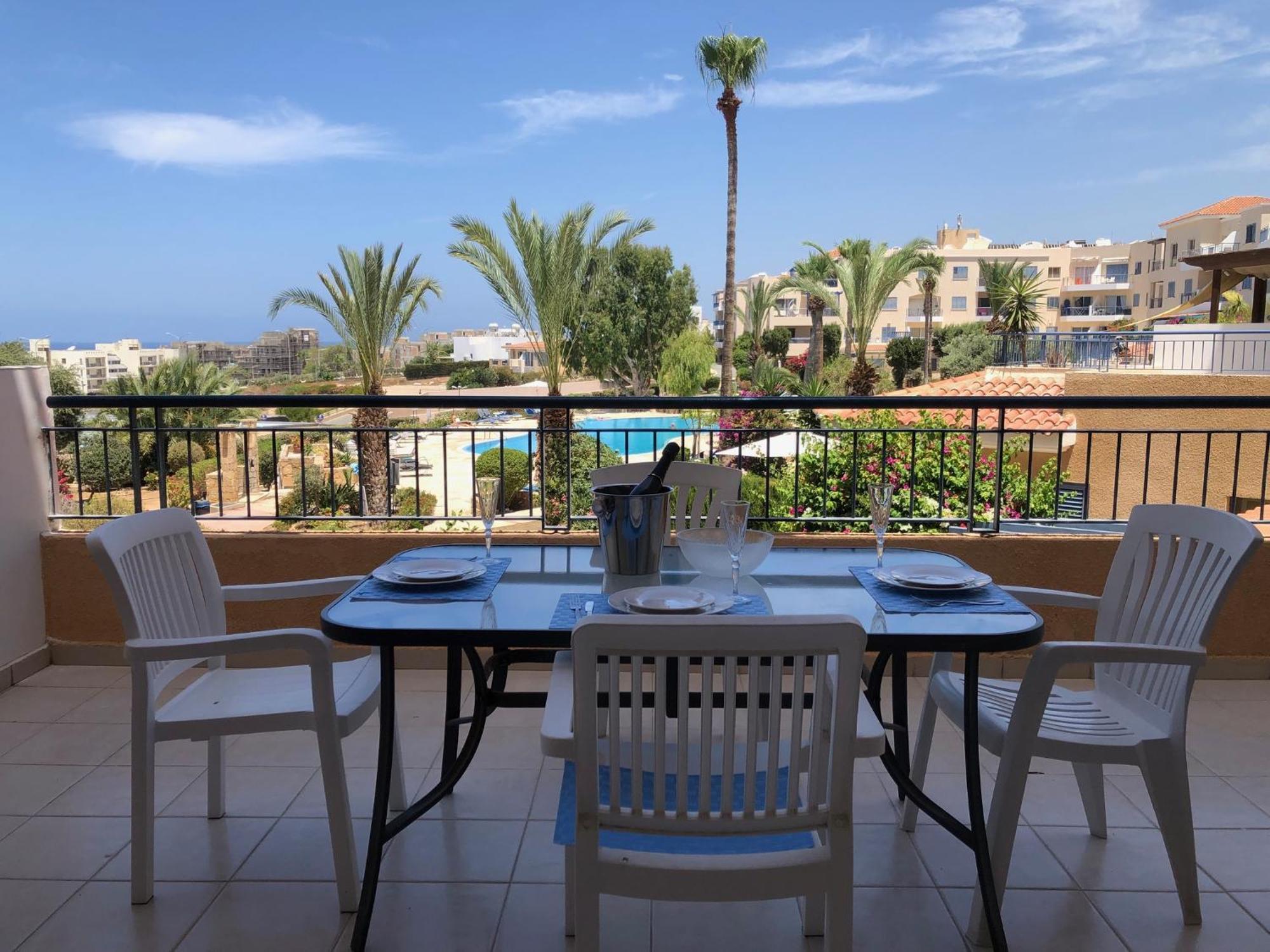 Kings Palace - Stylish 2 Bed Apartment With Sea Views Paphos Exteriér fotografie