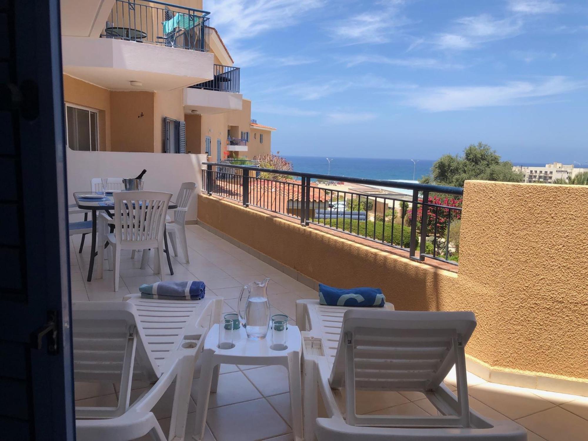 Kings Palace - Stylish 2 Bed Apartment With Sea Views Paphos Exteriér fotografie