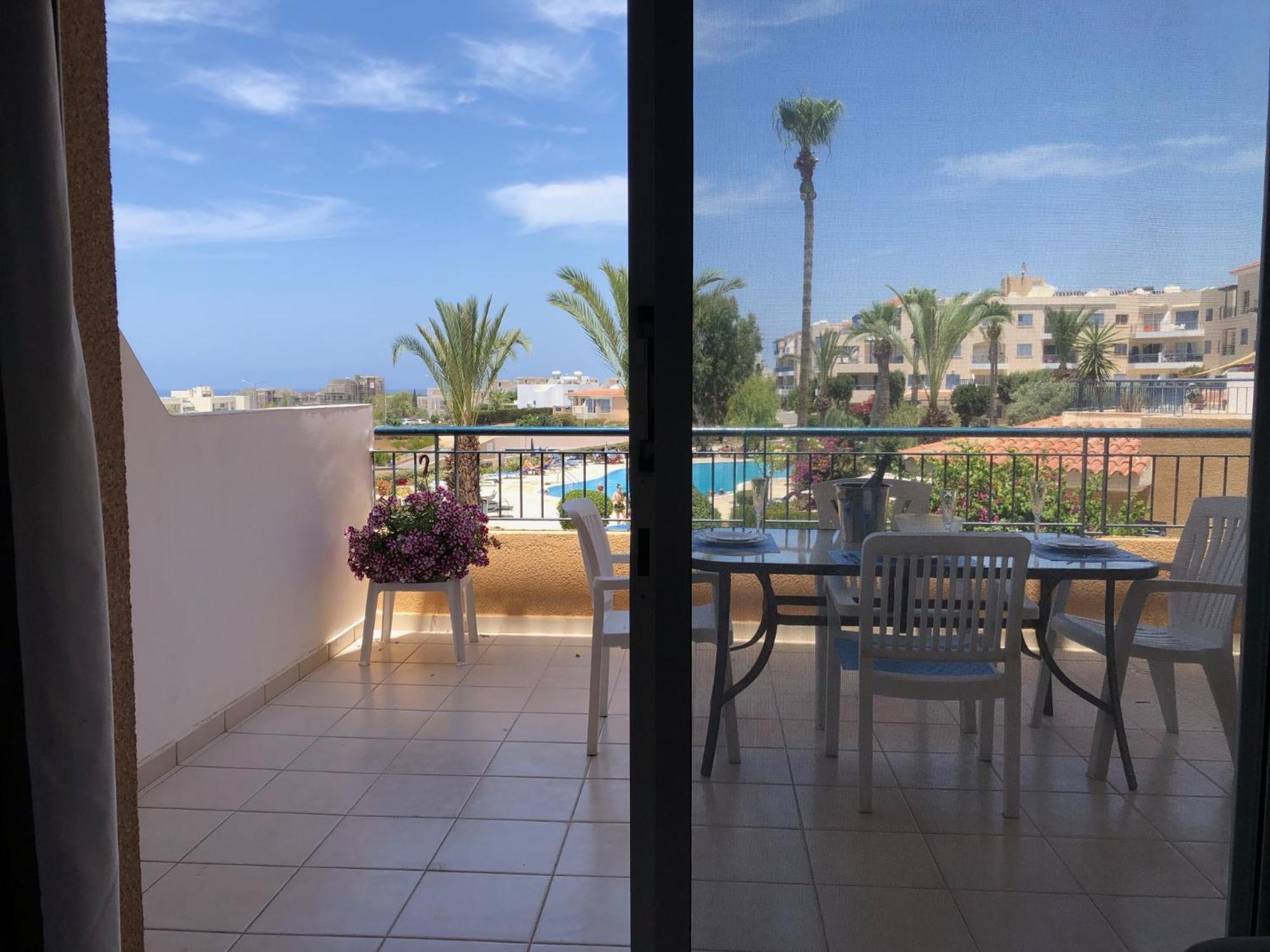 Kings Palace - Stylish 2 Bed Apartment With Sea Views Paphos Exteriér fotografie