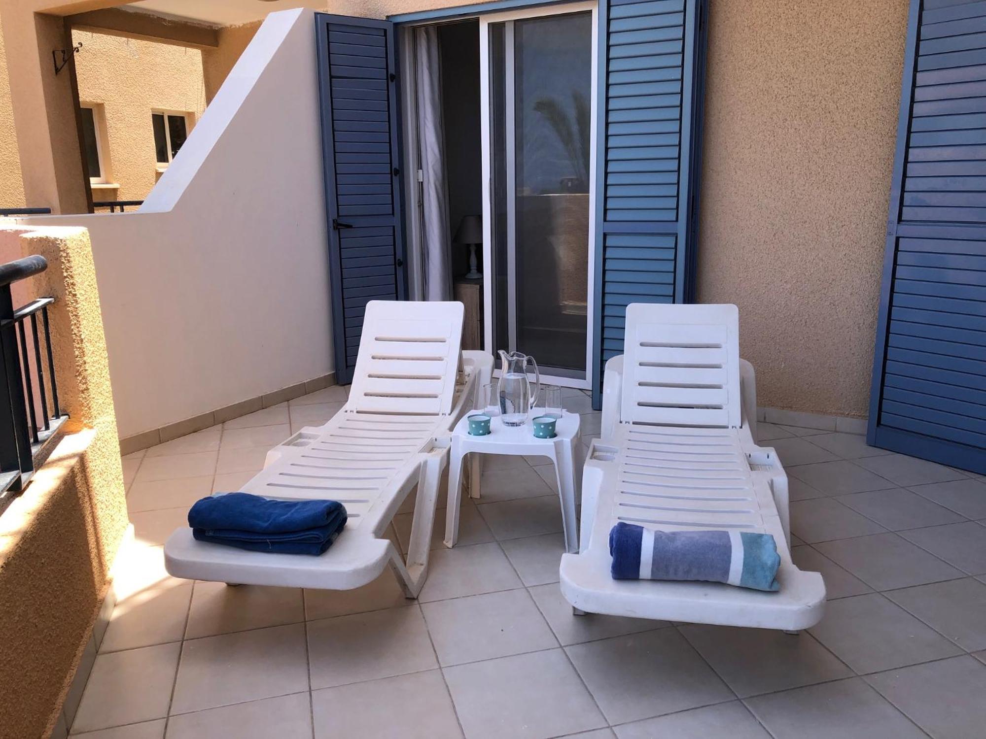 Kings Palace - Stylish 2 Bed Apartment With Sea Views Paphos Exteriér fotografie